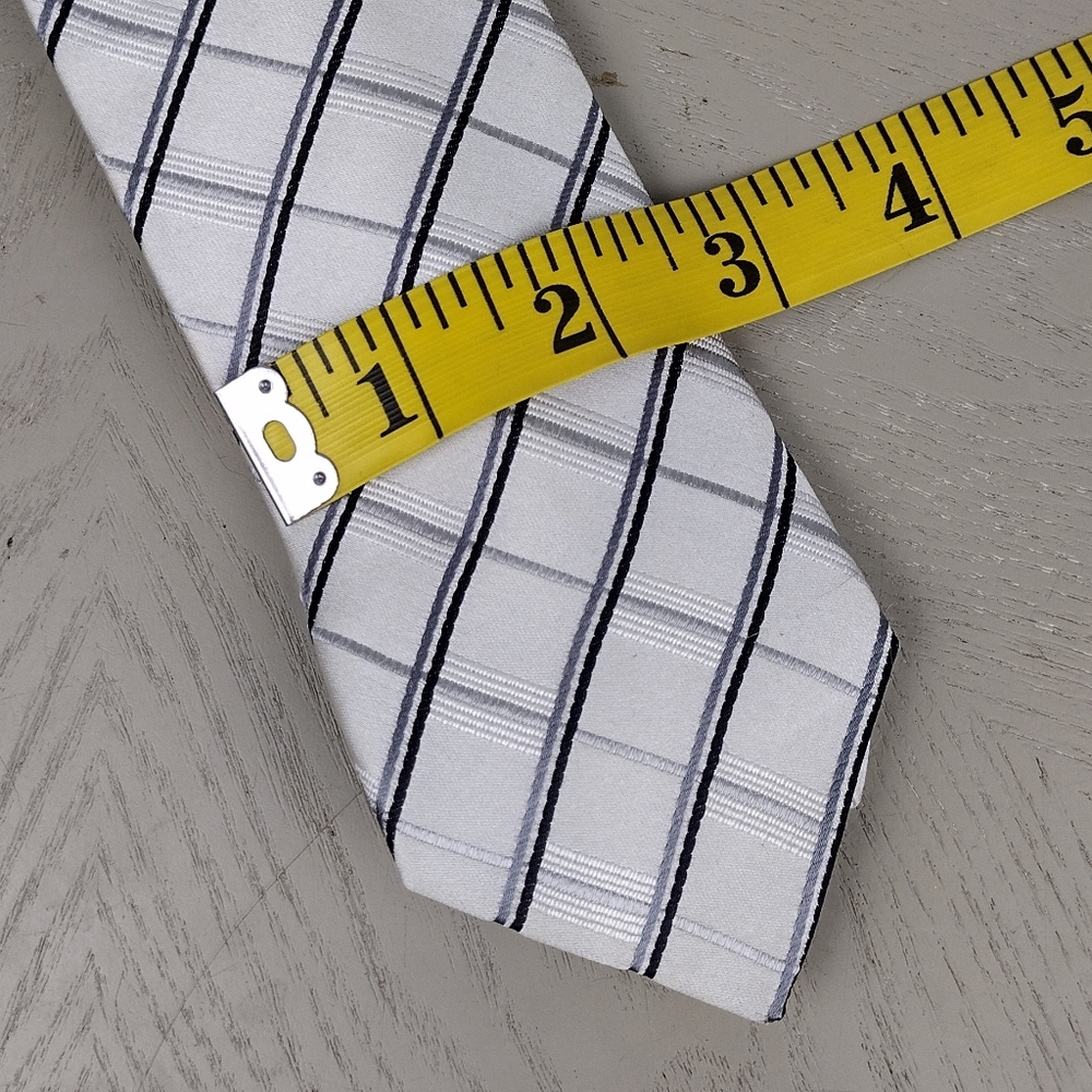 Pierre Cardin Slim Tie - Picture 4 of 4
